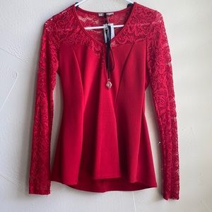 COPY - ‼️FINAL PRICE‼️ Class top with necklaces